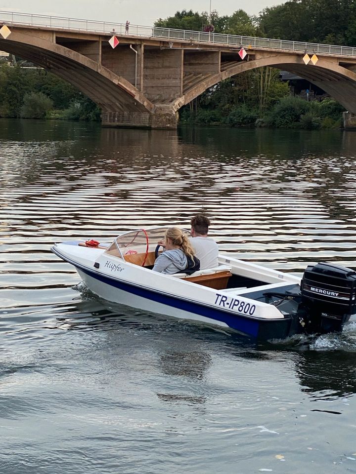 Motorboot zu verkaufen in Trier