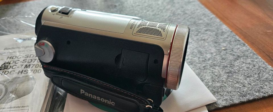 Panasonic HDC-SD707 Camcorder FullHD  14,2 Megapixel Leica in Bottrop