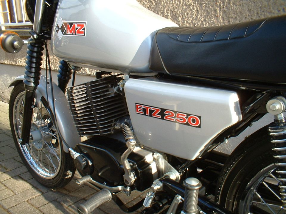 MZ ETZ 250 De Luxe - Komplettrestauration in Aschersleben