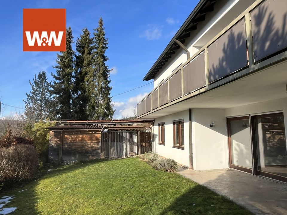 Zwei-/Dreifamilienwohnhaus in sonniger Aussichtslage und wunderschönem Blick ins Kochertal in Sulzbach-Laufen