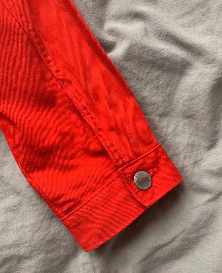 H&M Jacke jeansjacke Rot h und m hm Grösse xs jeans in Niedersachsen -  Hemmingen | eBay Kleinanzeigen ist jetzt Kleinanzeigen