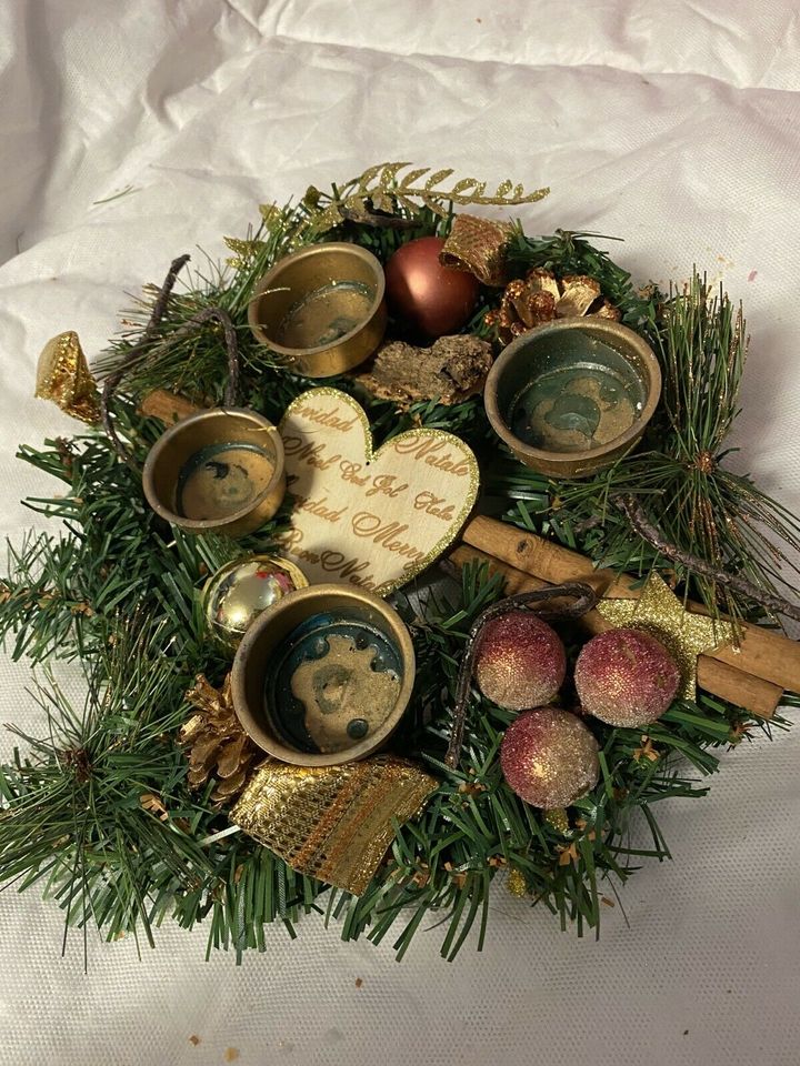 Kleiner künstlicher Adventskranz, Weihnachten in Bremen