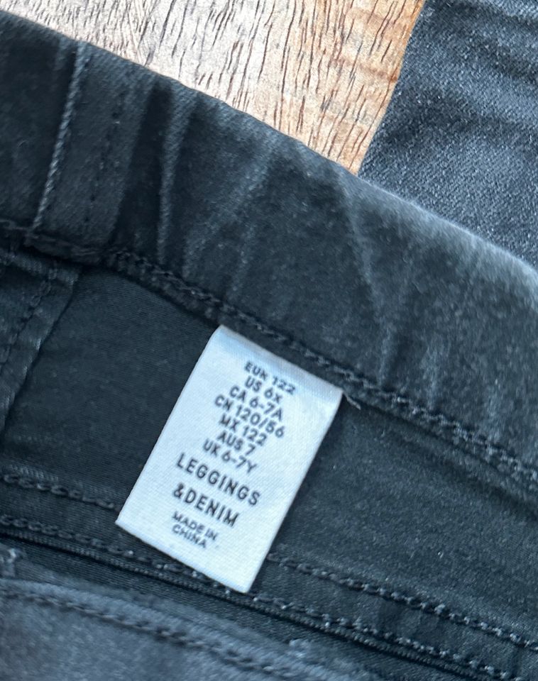 H&M Leggins Denim schwarz Gr. 122 in Kröppelshagen-Fahrendorf