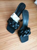 Schwarze geflochtene Pantoletten von Mango Gr 40 Hessen - Bensheim Vorschau