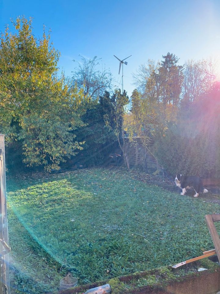 Teilsaniertes Mehrfamilienhaus mit 3 Wohnungen, bereits Teileigentum gebildet in Riegelsberg