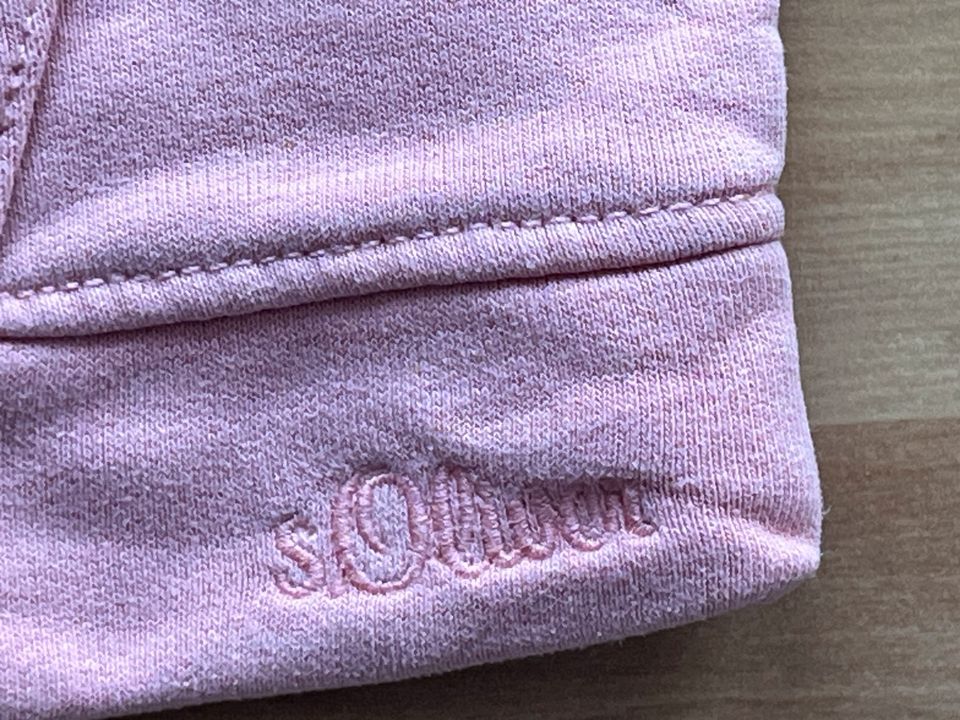 s. Oliver Hoodie Mädchen Gr. L 164 neuwertig rosa mit Spruch in Mittweida