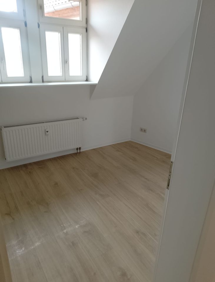 3-Raum Wohnung Dachgeschoss - neu renoviert in Sangerhausen