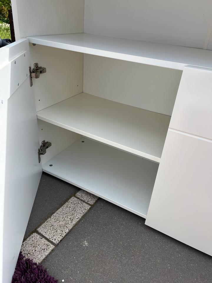 Kinderzimmer zwei Betten, Kommode Mondo, Schrank, Teppich uvm. in Magdeburg