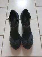 Damen Schuhe Tommy Hilfiger Gr:40 Neu Hessen - Fulda Vorschau