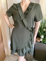 Only Kleid Sommerkleid Wickelkleid Rüschen Gr: Xl khaki grün Thüringen - Camburg Vorschau
