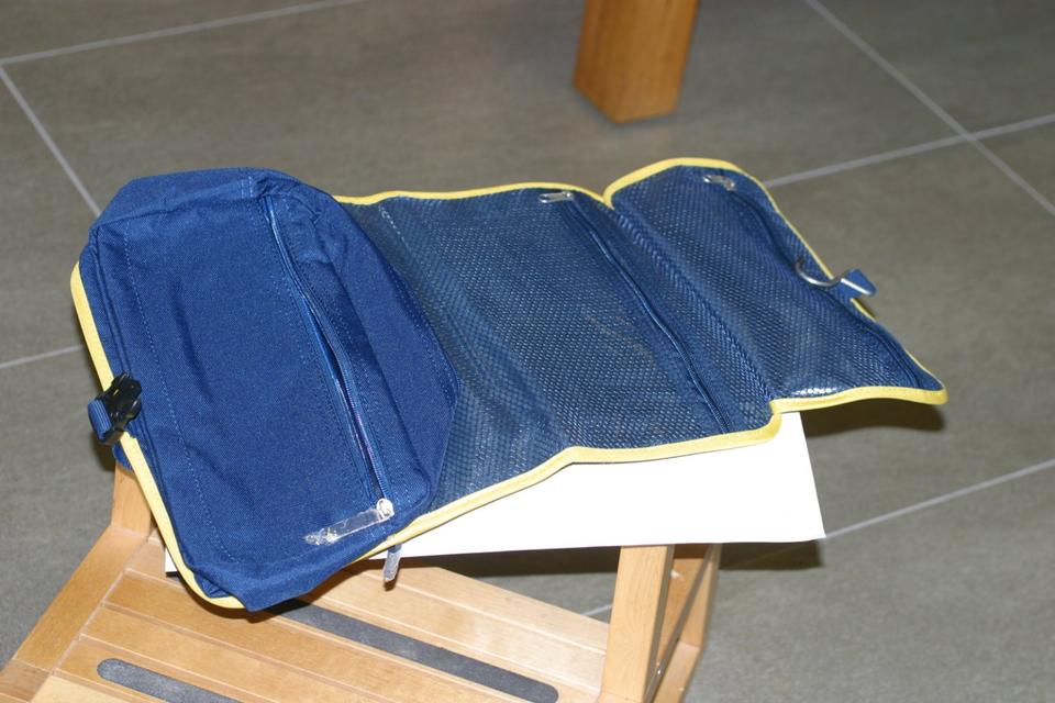 Lufthansa Kulturbeutel Kulturtasche mit Etikett - RAR Sammelstück in Bremerhaven
