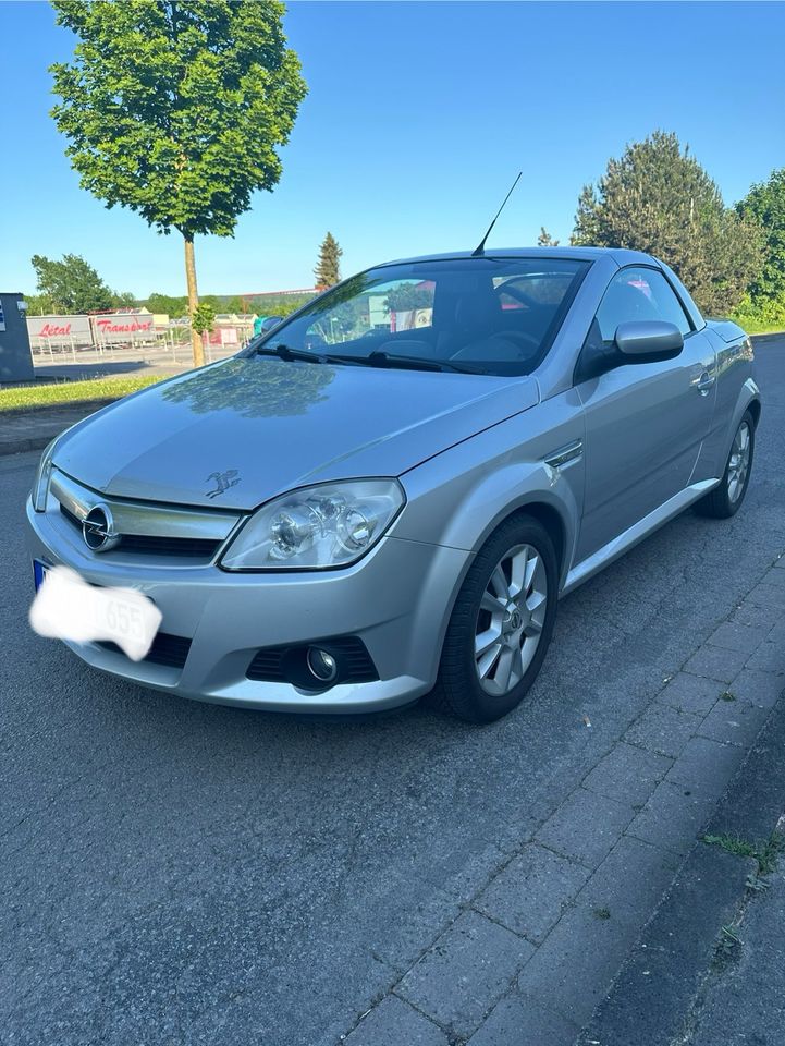 Opel Tigra 1,8 125 PS in Holzminden