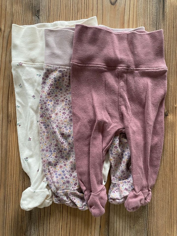 Baby Kleidung 46 50 Wickelbody Hose Strumpfhose Set H&M in Hirschaid