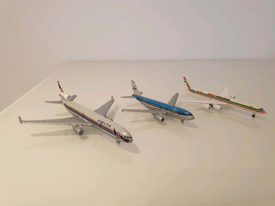 Schabak 1:600 MD11 DC8 A310 Emery Worldwide KLM Delta Airlines in Moosburg a.d. Isar