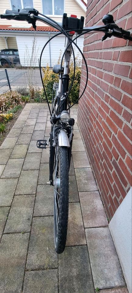 Damen Fahrrad Hercules 28er in Weyhe