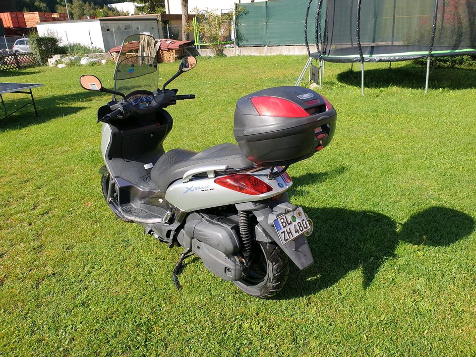 Yamaha xmax 125 Topcase großes Windschild in Albstadt