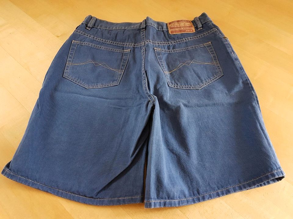 Kurze Hose Jeans Shorts von Jinglers blau in Größe 35 Inch in Pleiskirchen