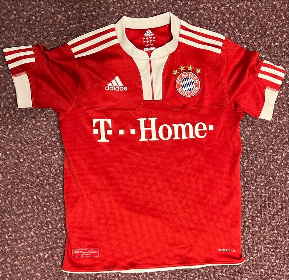 Original FC Bayern München Trikot Adidas Kinder 164 rot Fußball in Frankfurt am Main