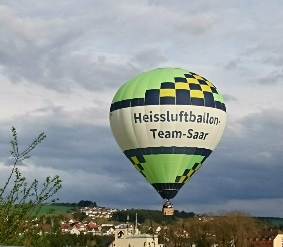 Geschenktipp für alle Gelegenheiten:Ballonfahrt im Saarland in Eppelborn