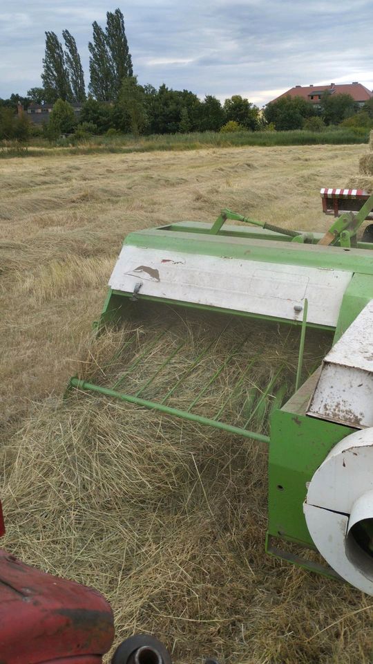 Stroh und Heu Pressen in Bismark (Altmark)