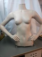 Büste Frauentorso Kleiderbüste Schaufenster Puppe halb , Deko Nordrhein-Westfalen - Kirchlengern Vorschau