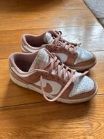 Sneaker Nike Dunk low rose Gr. 40 Hessen - Maintal Vorschau