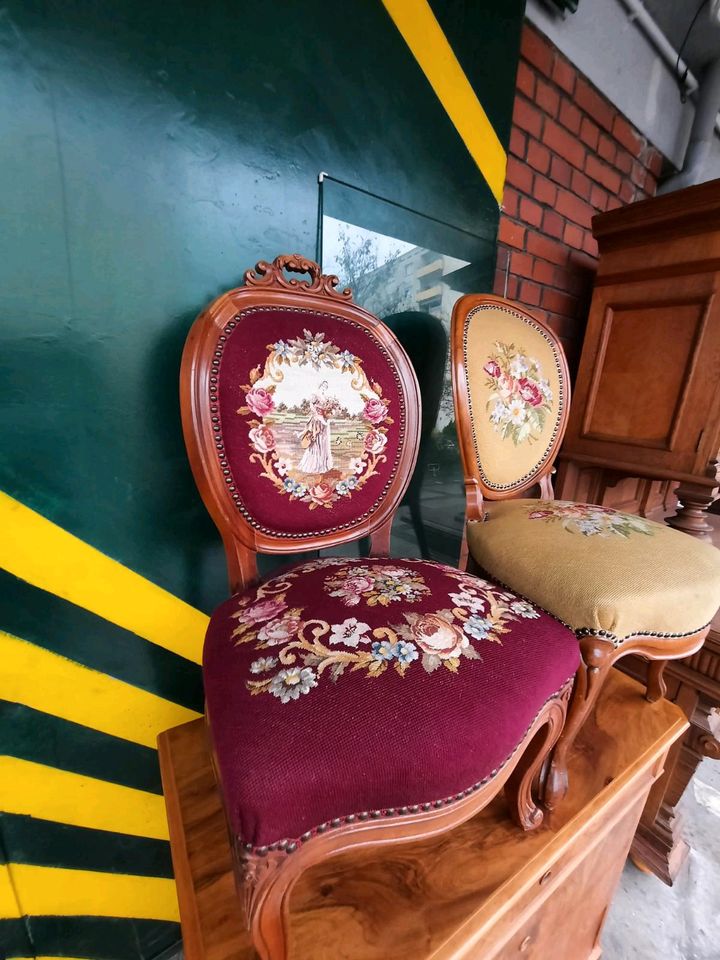 Retro Stühle Stuhl Sessel Massiv Holz Alt Vintage in Groß-Gerau