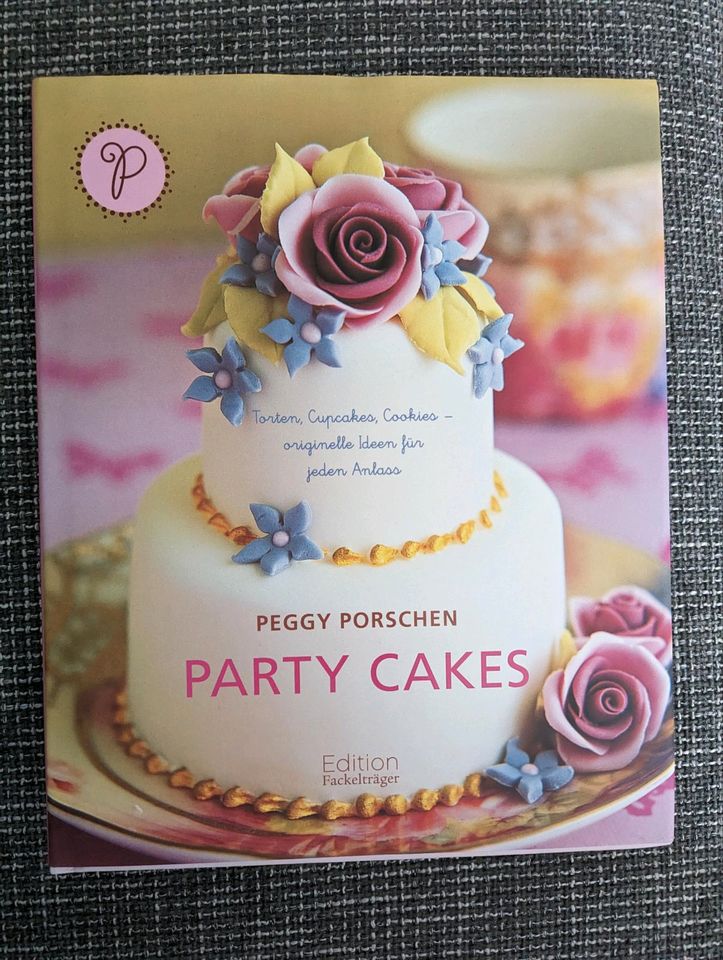 Buch Party Cakes von Peggy Porschen in Flörsheim am Main