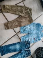Hosen Jeans Latzhose 74 80 Bekleidung Klamotten Nordrhein-Westfalen - Isselburg Vorschau