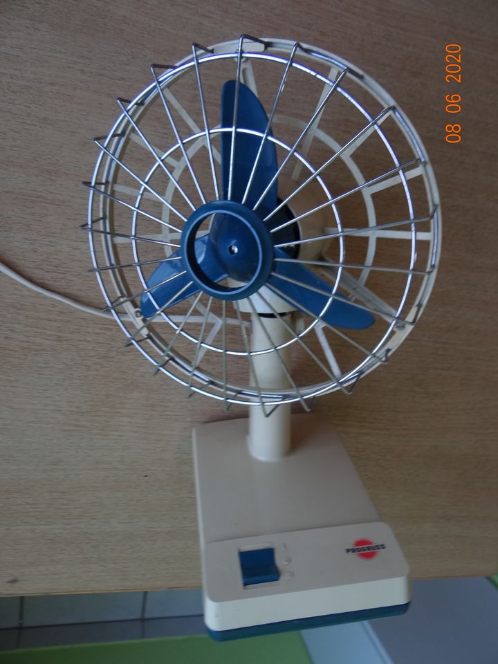 VINTAGE Ventilator Progress Tischventilator blau/weiß in Elmshorn