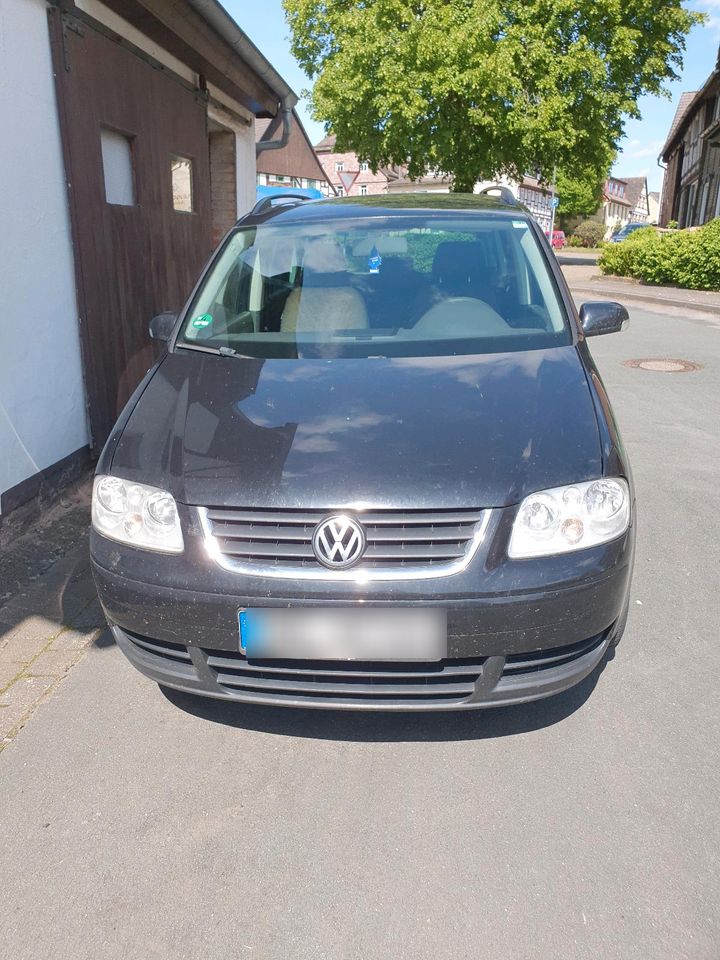 Vw touran 7 sitzer in Bevern