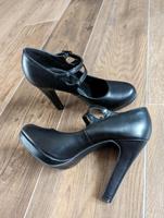 High Heels.. Sachsen-Anhalt - Wolmirstedt Vorschau