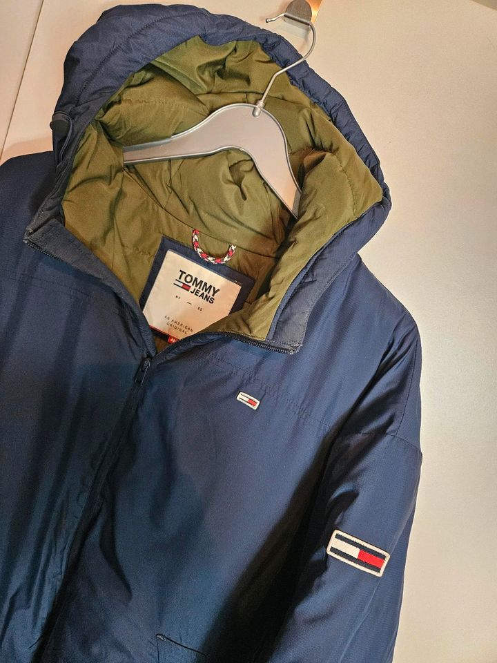 Blaue Tommy Hilfiger Jeans Kapuzen Jacke Winter Parka M Oversize in Stade