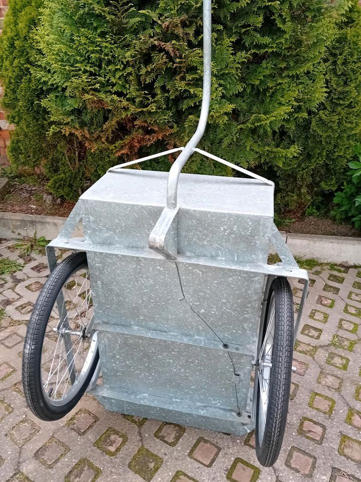 Handwagen = Fahrrad Anhä in Hohenwarsleben