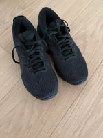 ASICS Gel Nimbus 24 schwarz Größe 41.5 Stuttgart - Degerloch Vorschau