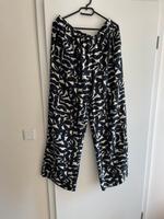 Gina Collection Hose mit weitem Bein Palazzo schwarz weiß 44 Nordrhein-Westfalen - Stadtlohn Vorschau