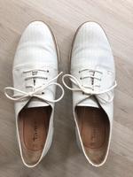 Weiße Tamaris Schuhe, Größe 38 Stuttgart - Untertürkheim Vorschau