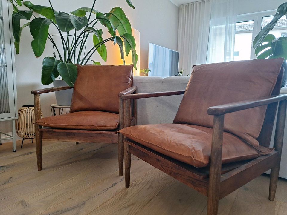 2x Stuhl aus Holz mit (Kunst-)Lederkissen im Industrie/Loft-Style in Fürth