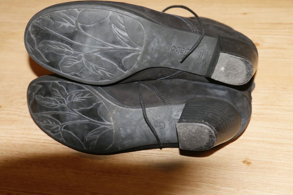 GABOR Damen Stiefel Stiefeletten Schuhe Boots Gr.7 1/2 (41) in Gießen