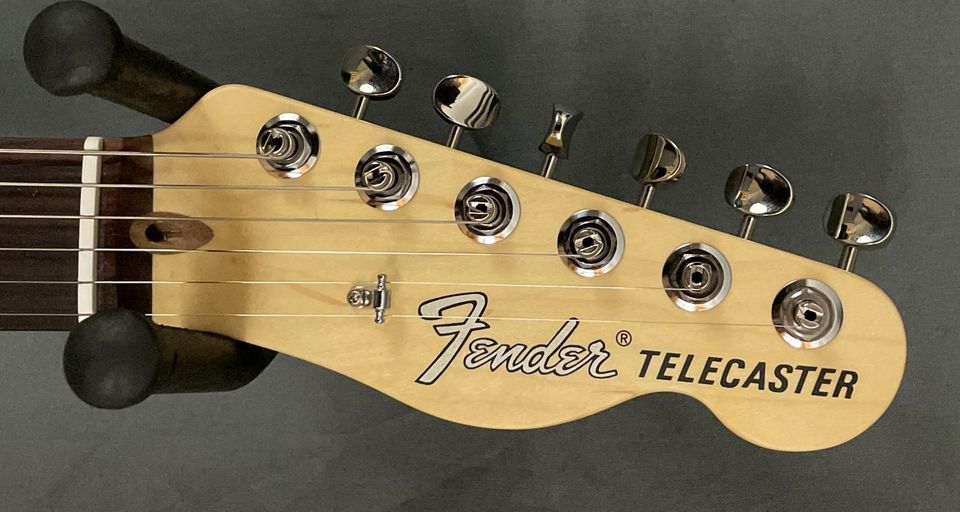 FENDER AMERICAN PERFORMER TELECASTER RW HBST, NEU in Duisburg