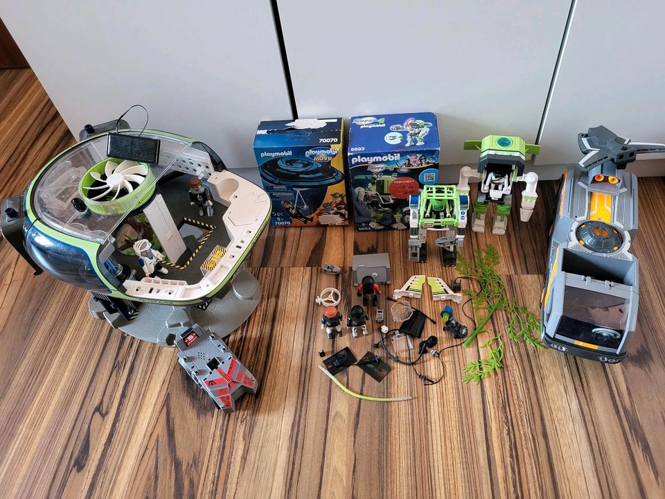 Playmobil Planet Future mit Robotern etc. in Ottweiler