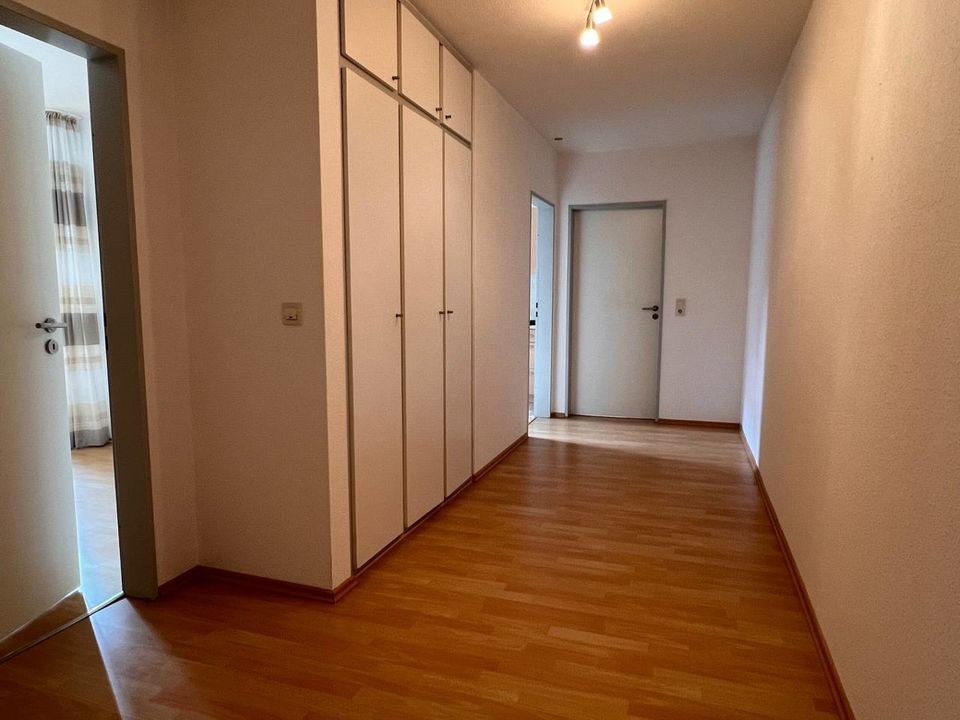 Barrierearme 3-Zimmer-Wohnung mit Balkon und Einbauküche - Die ideal Wohnung für 2 Personen in Wilhelmshaven