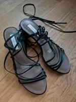 H&M Leder Sandalen Gr. 37 *wie neu* Frankfurt am Main - Kalbach Vorschau