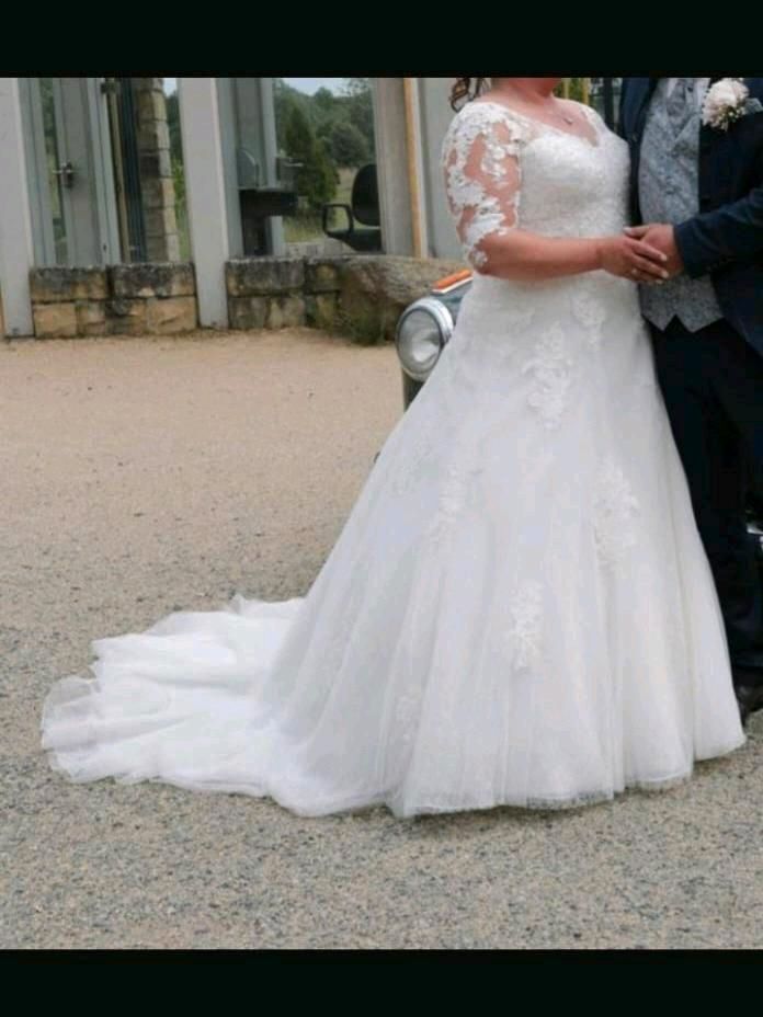 Hochzeitskleid / Brautkleid Blush in Sassenburg