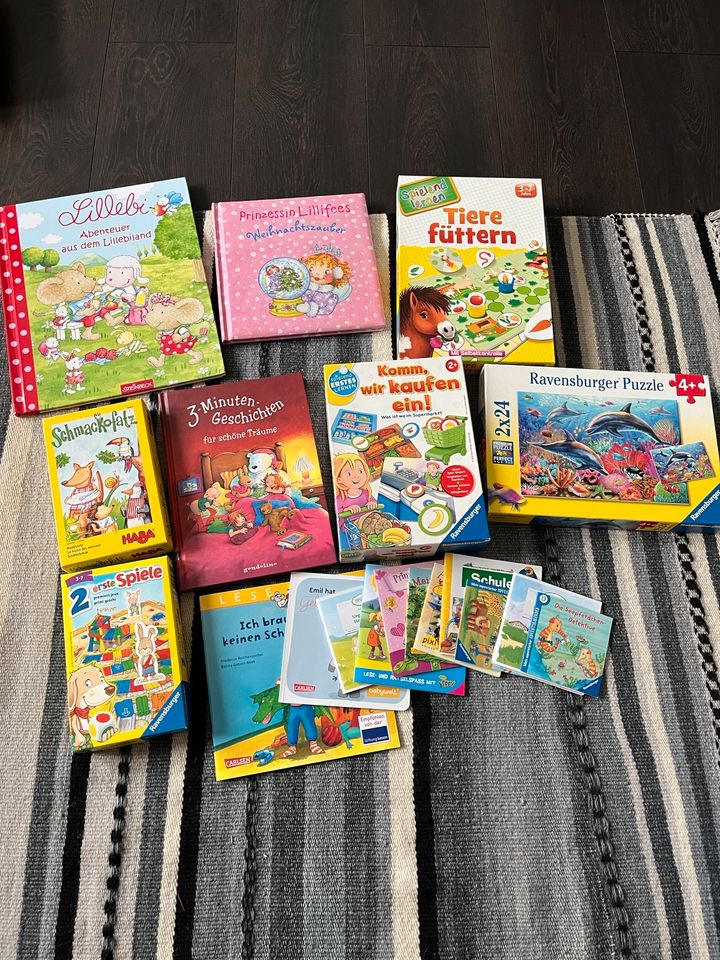 Spiel- Bücherpaket & Puzzle in Stuttgart