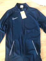 Nike Trainingsanzug Gr.S Farbe-Blau Neu mit Etikett Hessen - Friedberg (Hessen) Vorschau