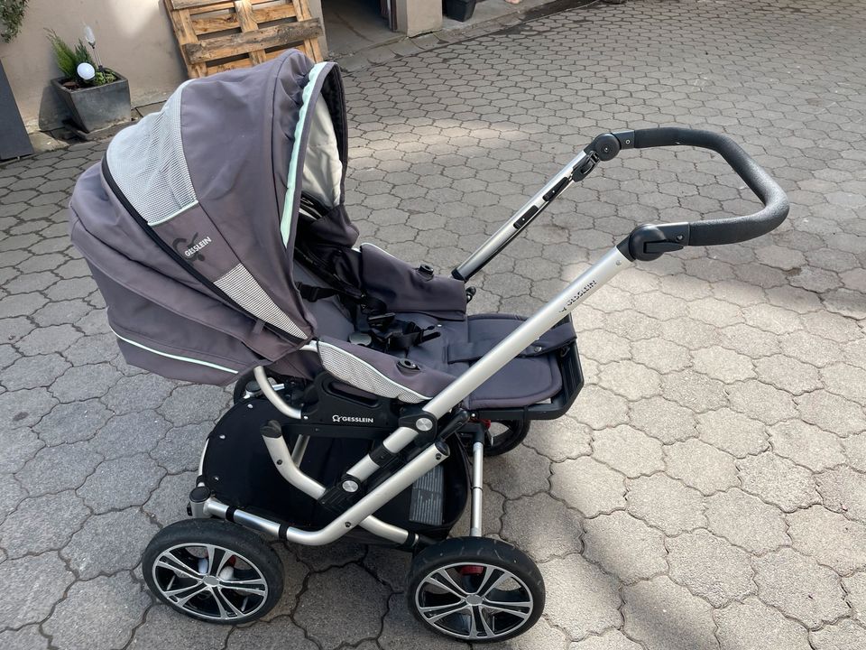 Kinderwagen Gesslein F6 grau + Babyschale mit Isofix in Ebersburg