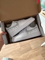 Nike Air Force 1 mit reflektierenden Swooshes 42.5 Nordrhein-Westfalen - Dülmen Vorschau