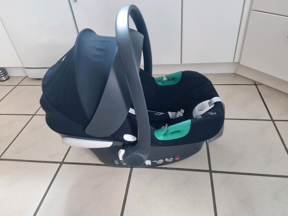 Cybex Aton B2 I-Size mit Base One Isofix Station in Vreden