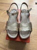 Schöne Sandalen, echt Leder, NEU‼️ Hessen - Groß-Gerau Vorschau